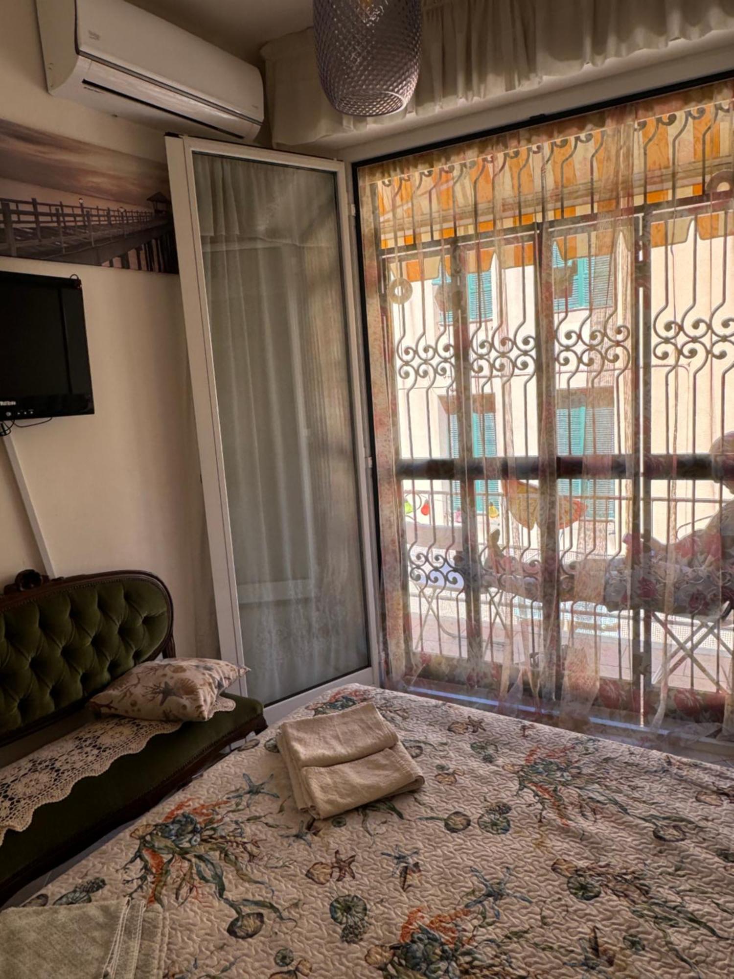 Casa Girasole Sanremo Centro Apartment Екстериор снимка