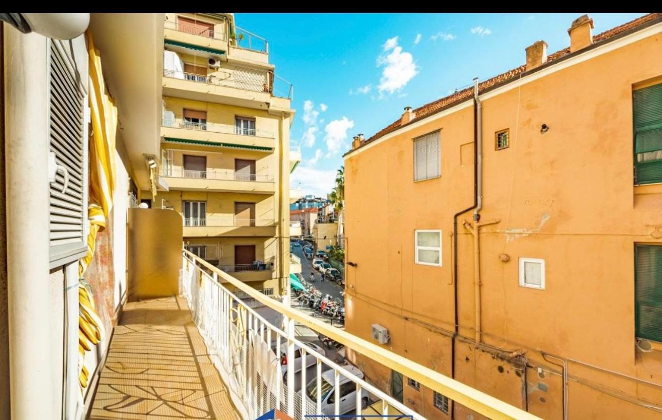 Casa Girasole Sanremo Centro Apartment Екстериор снимка
